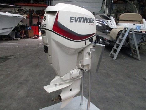 Evinrude E-tec 130 V4 - 1