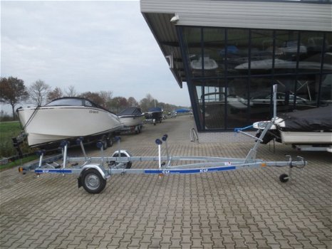 Kalf Trailering R 750 Zeilboot - 1