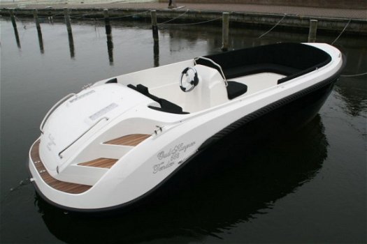 Oud Huijzer 568 Tender - 1