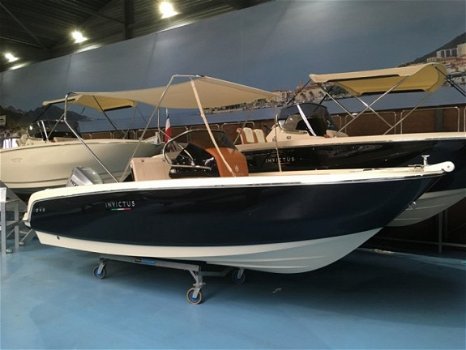 Invictus yacht Invictus 200 fx zwart met Honda 150 pk - 1