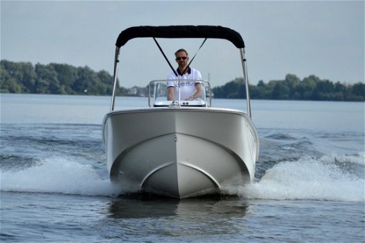 Boston Whaler 170 Montauk - 6