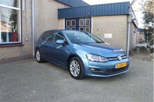 Volkswagen Golf - 1.6 TDI Highline BlueMotion - 1