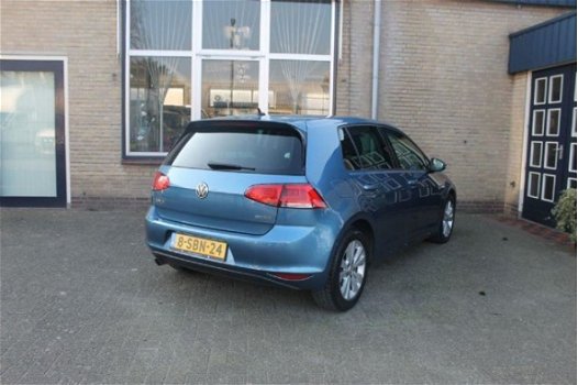 Volkswagen Golf - 1.6 TDI Highline BlueMotion - 1