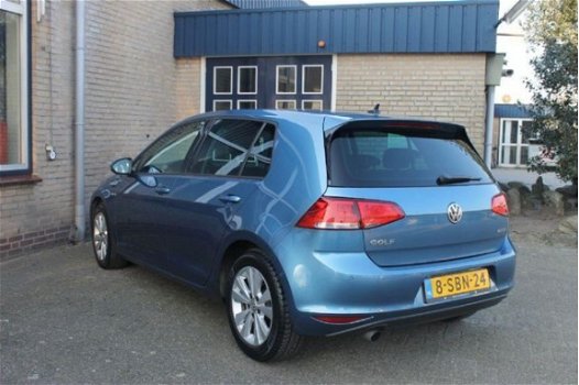 Volkswagen Golf - 1.6 TDI Highline BlueMotion - 1