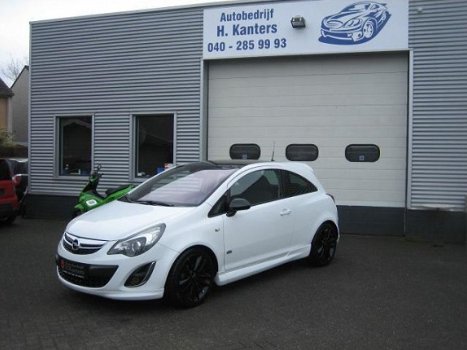 Opel Corsa - 1.4 color edition opc line - 1