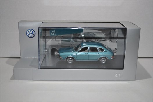 Volkswagen Vw 411 1968-1974 blauw 1:43 Minichamps - 4