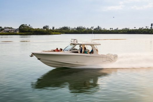 Boston Whaler 350 Realm - 7