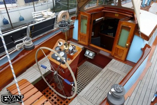 One Off Classic Sailing Yacht - 4