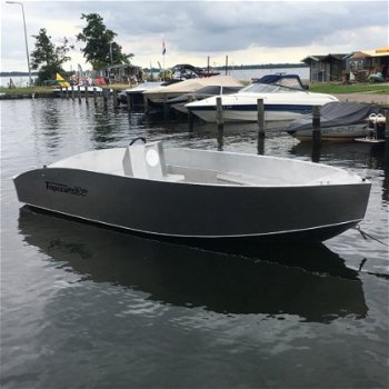 Topcraft 606 TENDER - 1