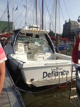 Boston Whaler defiance 34 - 1