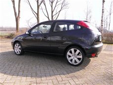 Ford Focus - 1.6-16V Futura