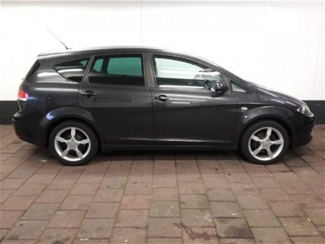 Seat Altea XL - 2.0 FSI AUTOMAAT CLIMA + BOEKJES 7-PERS - 1