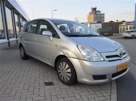 Toyota Corolla Verso - 2.2 D-4D Terra - 1