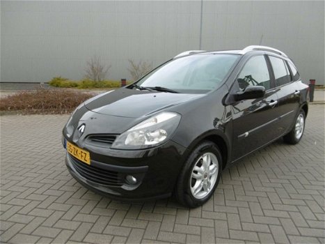 Renault Clio Estate - 1.2 TCE Dynamique Airco Zwart 2008 - 1