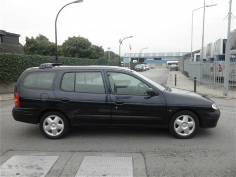 Renault Mégane Break - Megane 1.6 16V RXI luxe AIRCO keurige auto NAP - 1