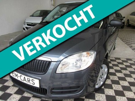 Skoda Fabia - 1.2-12v Airco Grijs 2009 Airco 5DRS Topstaat - 1