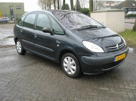 Citroën Xsara Picasso - 1.8i-16V Plaisir - 1