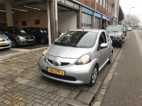 Toyota Aygo - 1.0-12V - 1