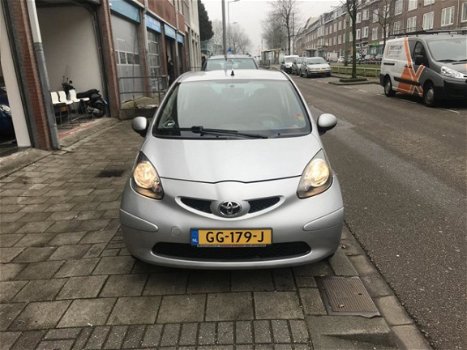 Toyota Aygo - 1.0-12V - 1