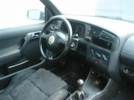 Volkswagen Golf Cabriolet - 1.8 Trendline LPG-G3 NW APK - 1