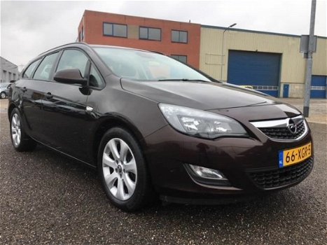 Opel Astra Sports Tourer - 1.7 CDTi Cosmo - 1