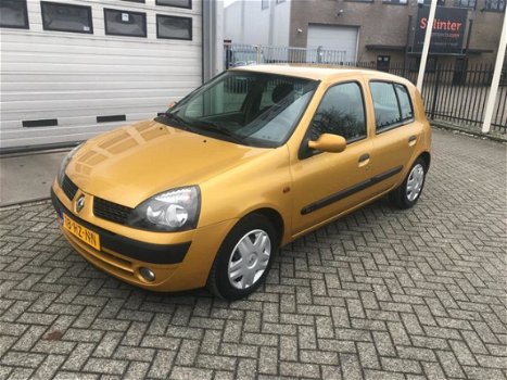 Renault Clio - 1.2-16V Dynamique [bj 2002] 5DRS/ WEINIG KM'S - 1