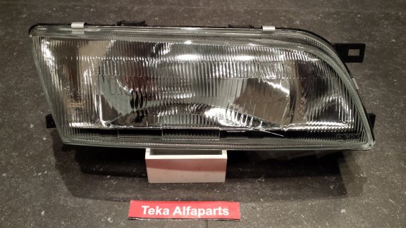 Nissan Almera Koplamp H4 Depo 215-1168R LHD 95-00 N15 RE NOS - 0