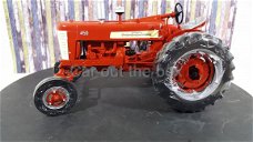 International Harvester 450 Farmall gas tractor 1:16 Speccast