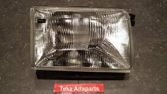 Mitsubishi Tredia (82-89) Koplamp Stanley 001-3231 Rechts NOS - nr. 1