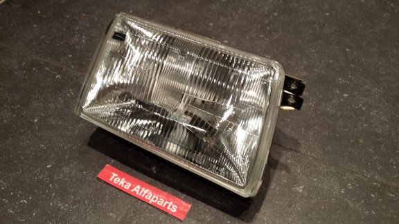 Mitsubishi Tredia (82-89) Koplamp Stanley 001-3231 Rechts NOS - Afbeelding 2