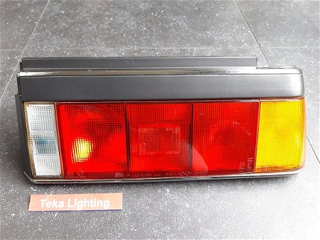 Mitsubishi Tredia (82-89) Achterlicht Stanley 043-6766R Rechts NOS - 0