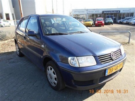 Volkswagen Polo - 1.9sdi basis apk 12-2-2019 247 d km - 1