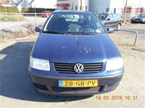 Volkswagen Polo - 1.9sdi basis apk 12-2-2019 247 d km - 1