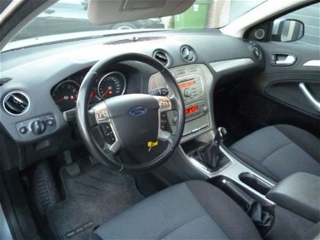 Ford Mondeo - 2.0-16V Trend Limited Edition - 1