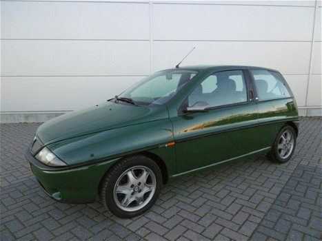 Lancia Y(psilon) - 1.2-16V elefantino rosso 107.883 Km - 1