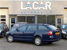 Skoda Octavia Combi - 1.6 TDI GREENTECH ELEGANCE BUSINESS LINE Navi / Clima / CV met AB / El. Rmn /