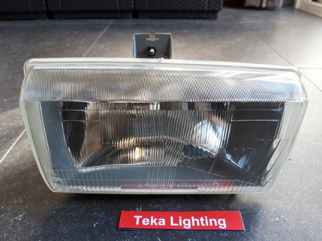 Peugeot 305 (77-81) Koplamp Valeo 480262 Rechts NOS - 0