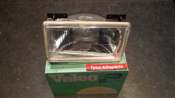 Peugeot 104 (bj 81-->) Koplamp Marchal Valeo 61122203 Links NOS - 1