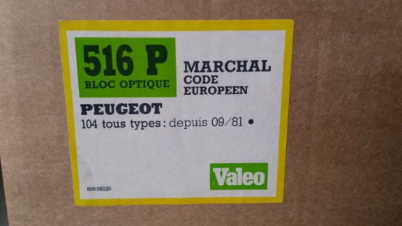 Peugeot 104 Koplamp Valeo Marchal 61122203 Links bj 81--> NOS - 4
