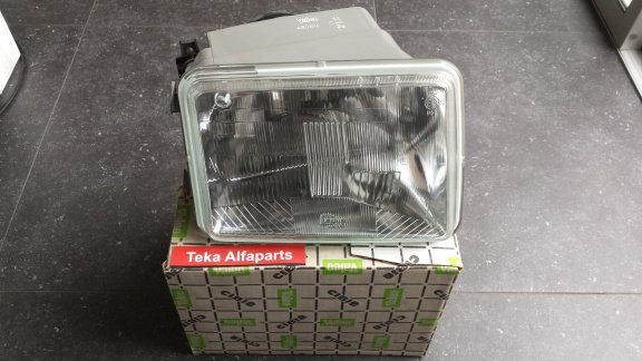 Renault 18 Koplamp Valeo Cibie 480614 Rechts H4 NOS - 1