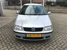 Volkswagen Polo - 1.9 SDI Trendline [bj 2000] 3DRS/NIEUWE APK/INRUILKOOPJE