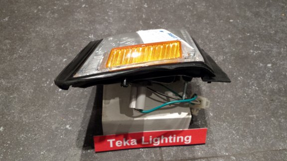 Toyota Corolla EE80 (85-87) Knipperlicht Indicator Depo 01-212-1520 Rechts NOS - 3