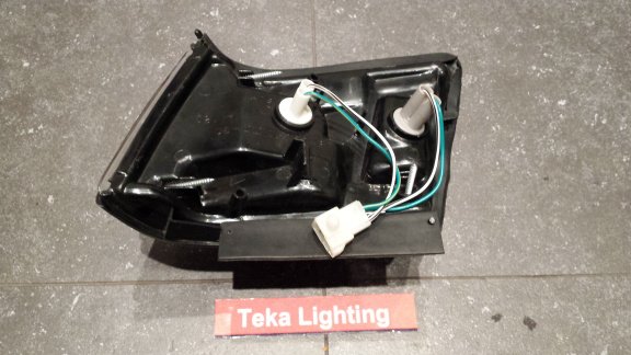 Toyota Corolla EE80 (85-87) Knipperlicht Indicator Depo 01-212-1520 Rechts NOS - 4