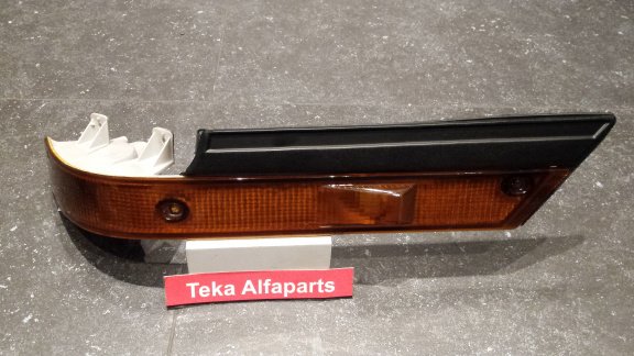 Toyota Carina Hatchback (83-87) T150 Knipperlicht Blinker TYC 12-1287B Links NOS - nr. 1
