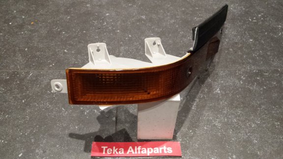 Toyota Carina Hatchback (83-87) T150 Knipperlicht Blinker TYC 12-1287B Links NOS - Afbeelding 2