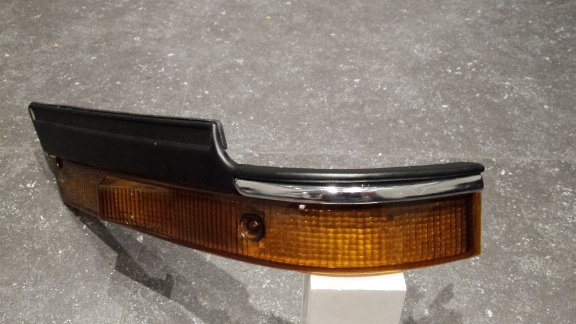 Toyota Carina Saloon (83-87) T150 Knipperlicht Blinker TYC 12-1327L Rechts NOS - Afbeelding 6