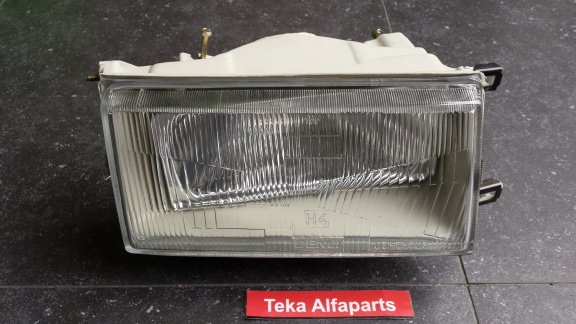 Toyota Corolla (83-85) Koplamp Denji DJ TY703 H4 Rechts NOS - 0