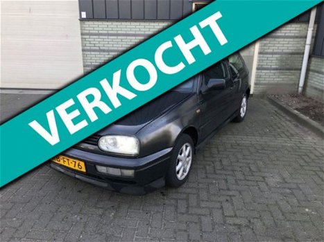 Volkswagen Golf - 1.9 TDI|Chiptuning|Elektr ramen|Airco|Trekhaak|CV - 1