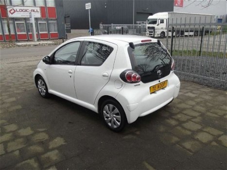 Toyota Aygo - Aygo 1.0 12 V 5drs Airco 2012 - 1