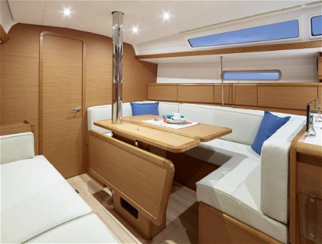 Jeanneau Sun Odyssey 389 - 4